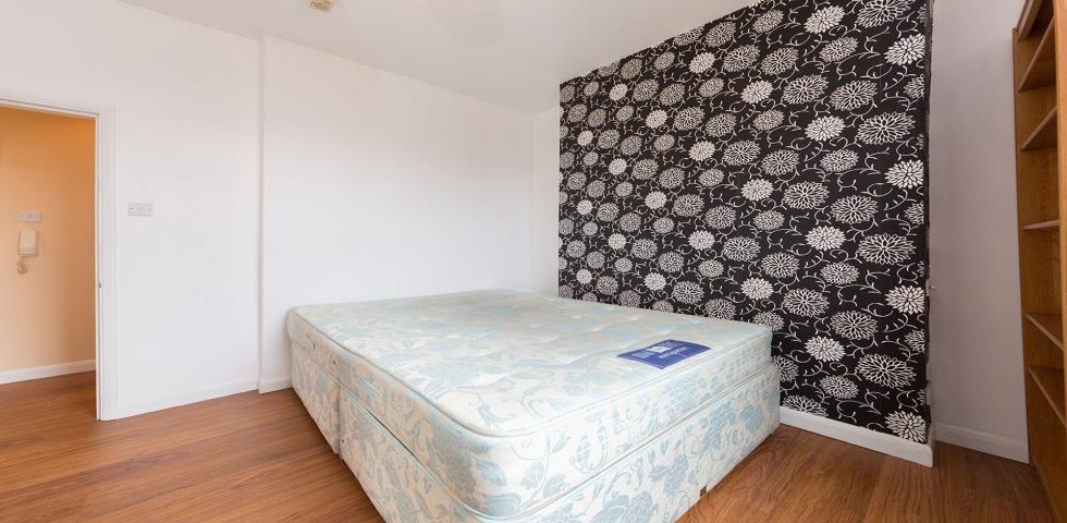 Stunning Apartment Oaklands Road, Willesden Green